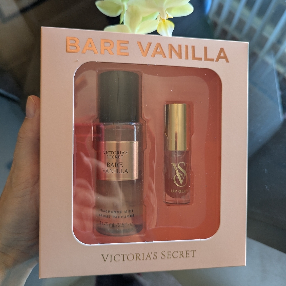 Victoria's Secret Set - Picture 5 of 12